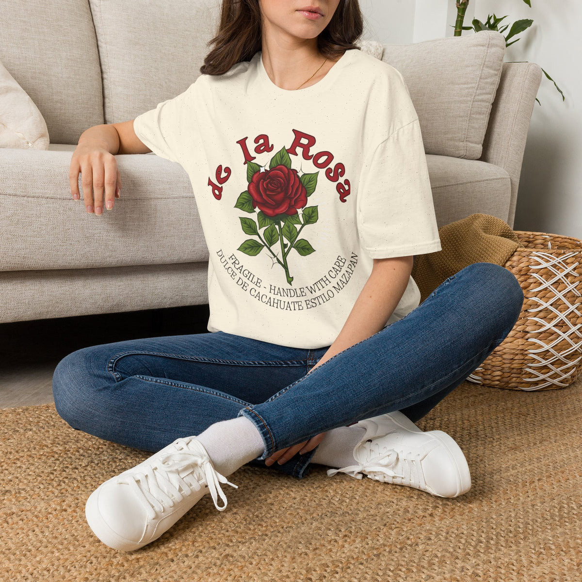 De la Rosa T-Shirt — Vintage Floral Graphic with Spanish Text