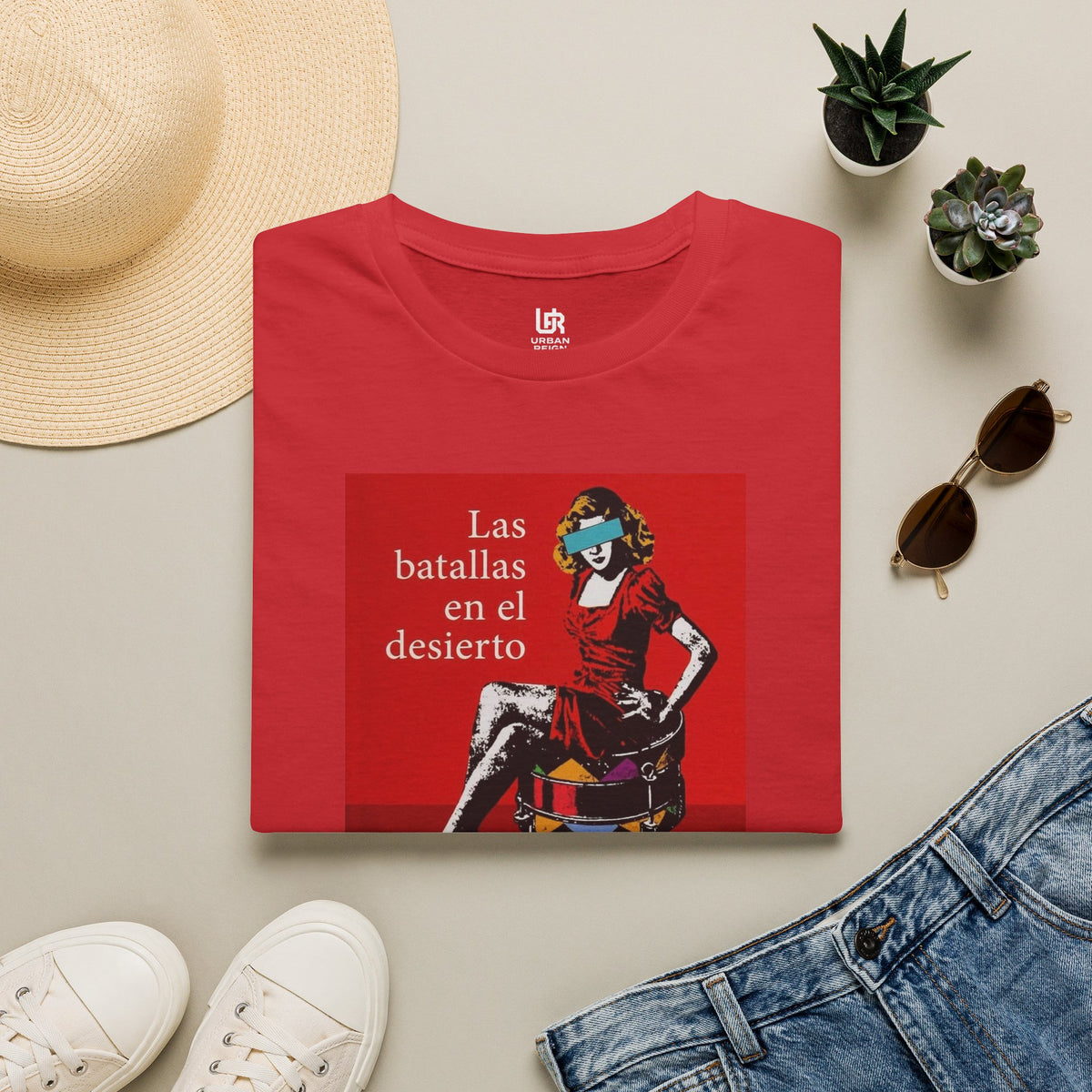 Las batallas en el desierto Spanish Novel Cover T-Shirt