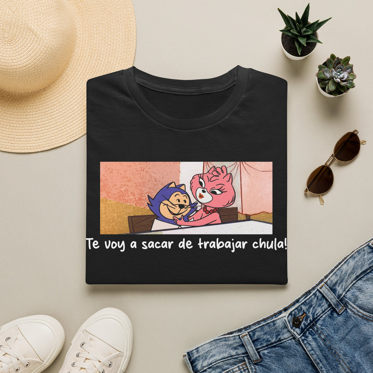 Funny Spanish Cartoon Tee — "Te voy a sacar de trabajar chula" Graphic T-Shirt