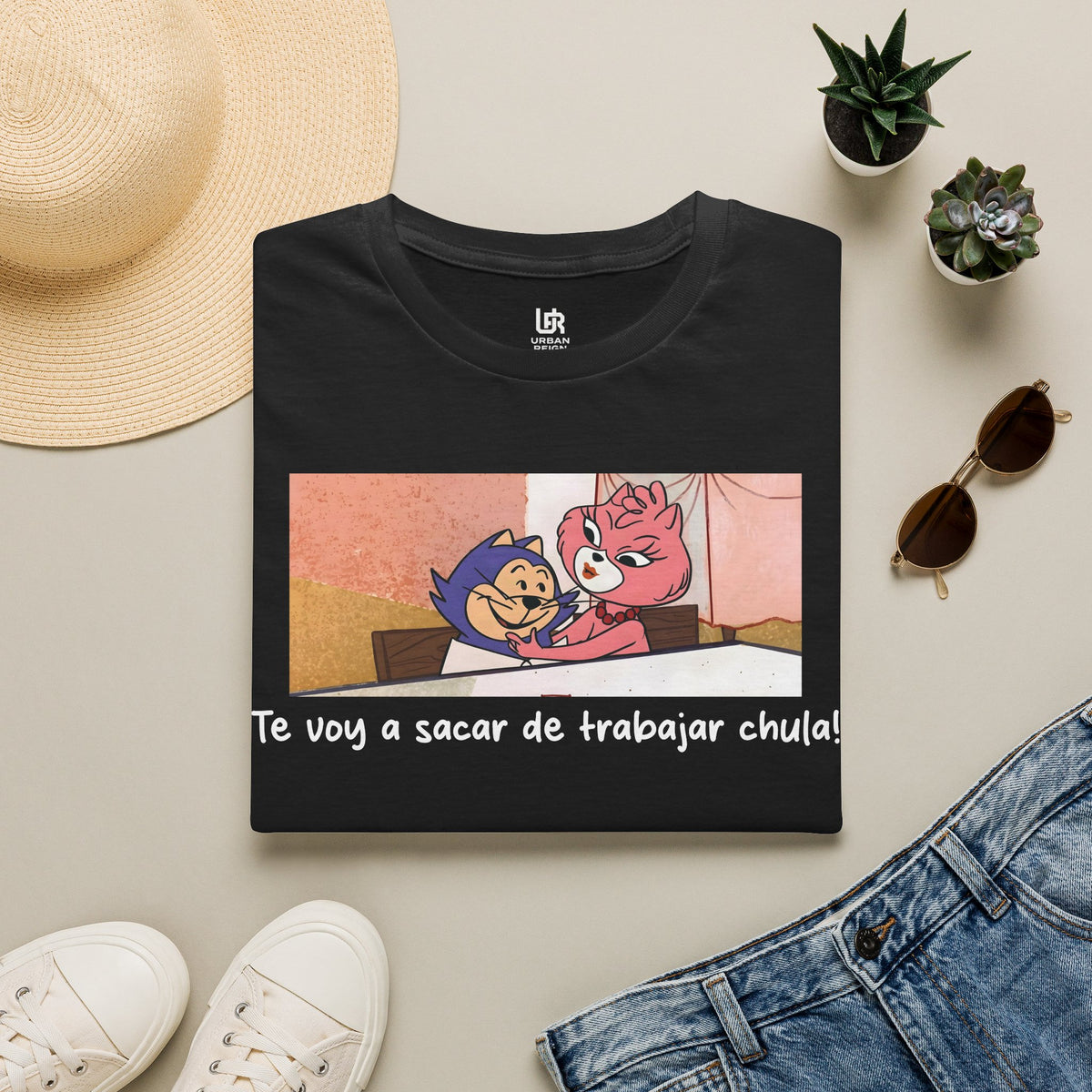 Funny Spanish Cartoon Tee — "Te voy a sacar de trabajar chula" Graphic T-Shirt